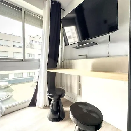 Apartment Cosy 2p Canal Saint-martin Metro 200m
